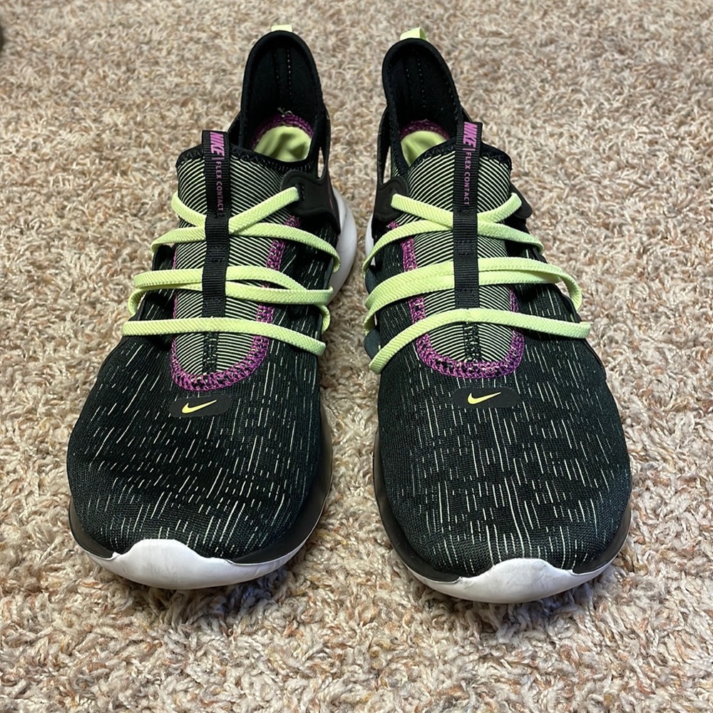 Nike flex motion shoes